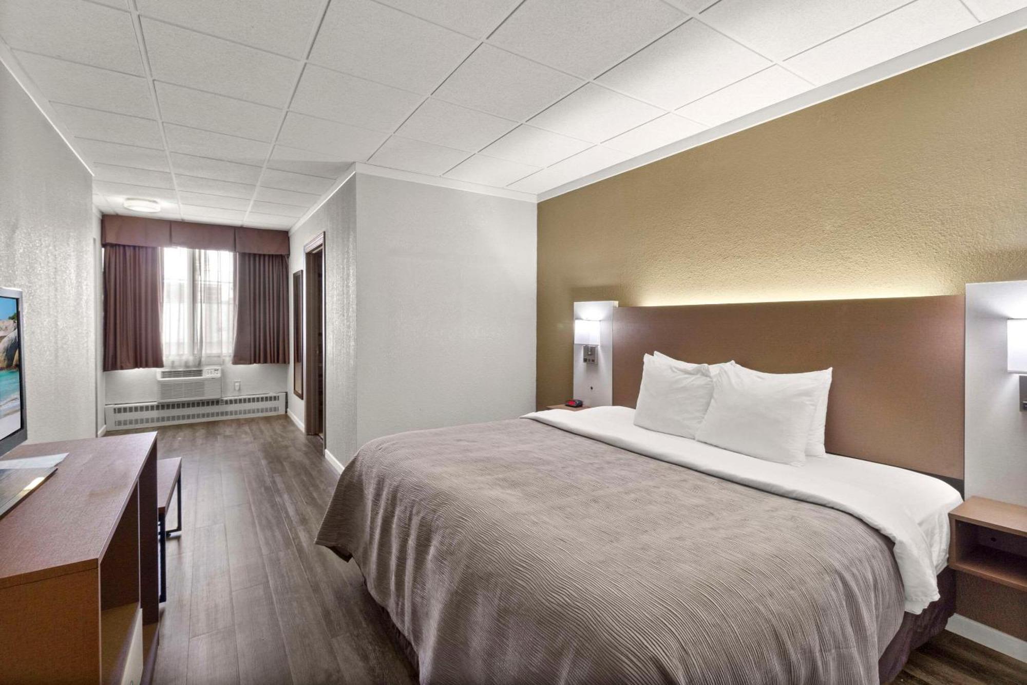Quality Inn & Suites Downtown Грін-Бей Екстер'єр фото