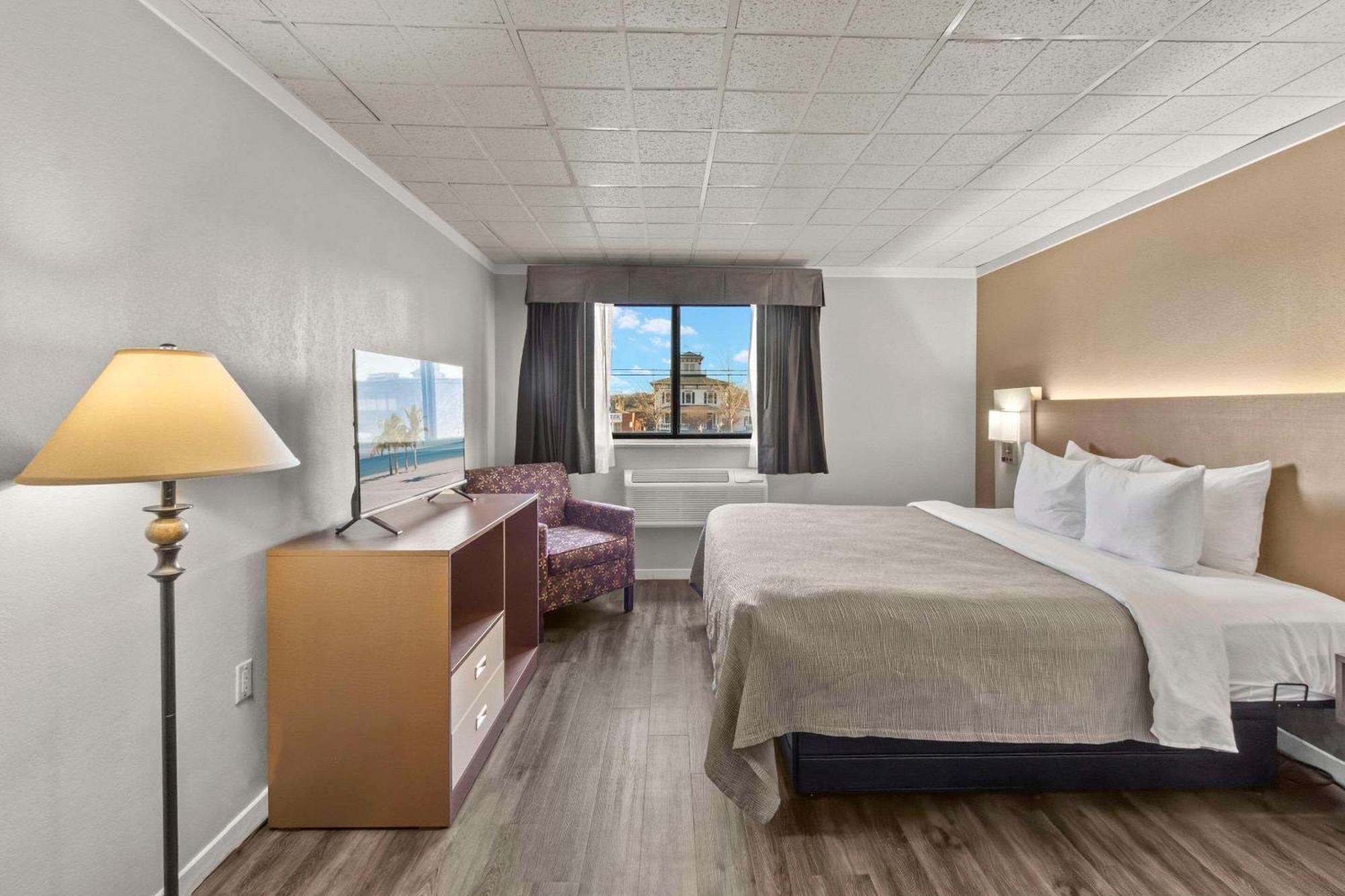 Quality Inn & Suites Downtown Грін-Бей Екстер'єр фото